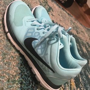 Women’s Nike shoes